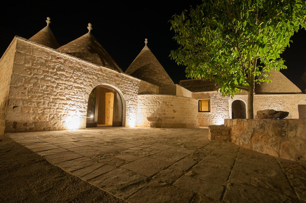 Resort Masseria Cecato Ночи Екстериор снимка